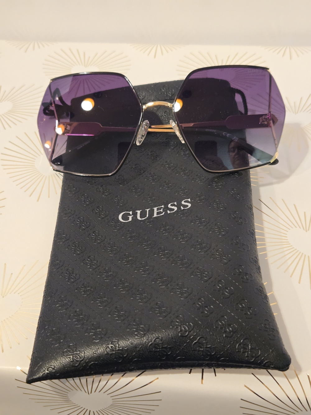 GUESS Women's Purple Gradient Oversized Sunglasses - Picture 6 of 6